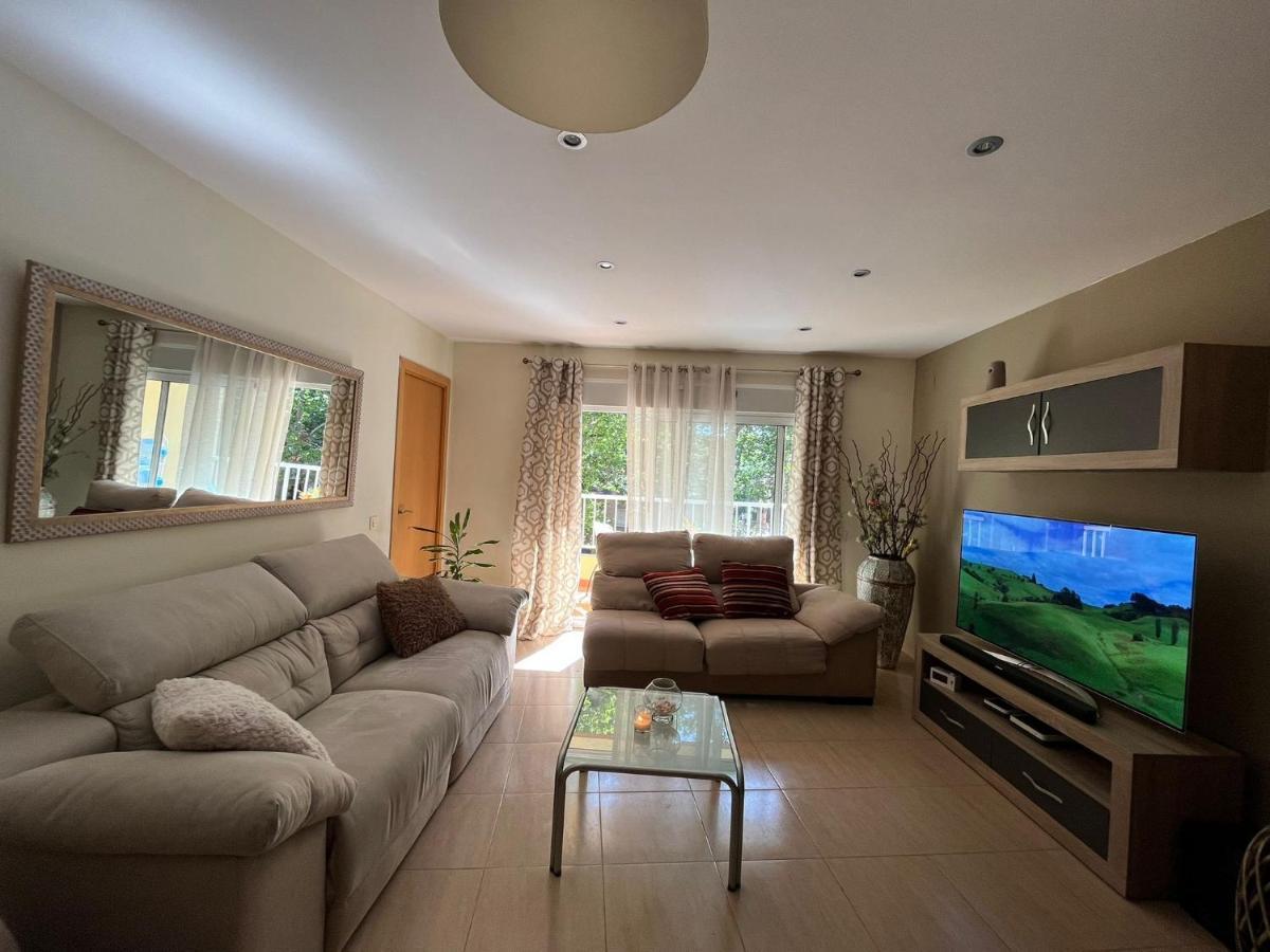 Habitacion Amplia Y Comoda Reus Exterior photo
