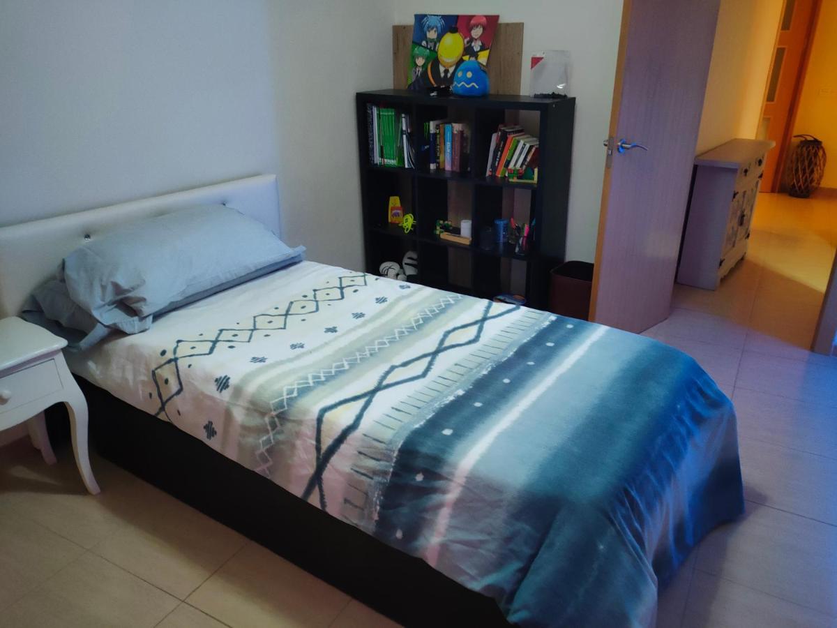 Habitacion Amplia Y Comoda Reus Exterior photo