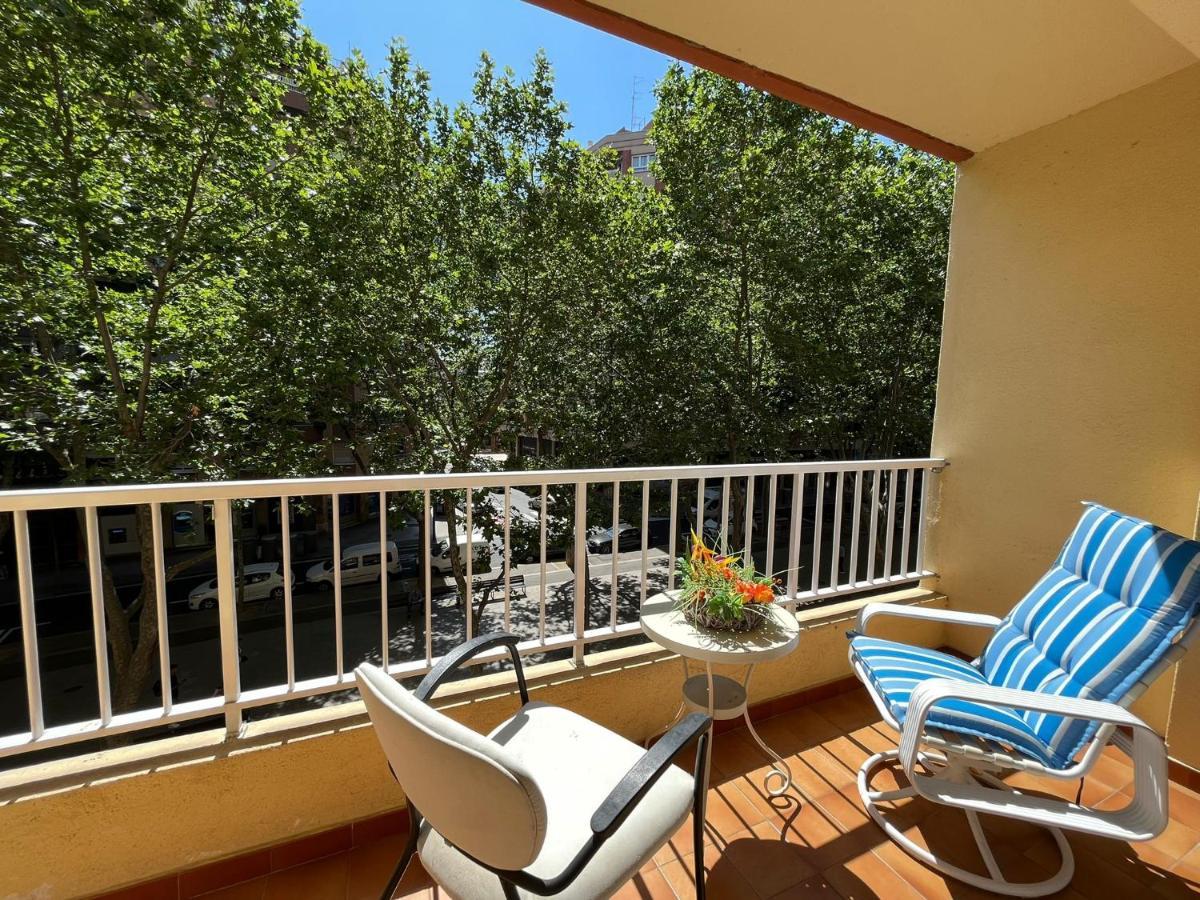 Habitacion Amplia Y Comoda Reus Exterior photo